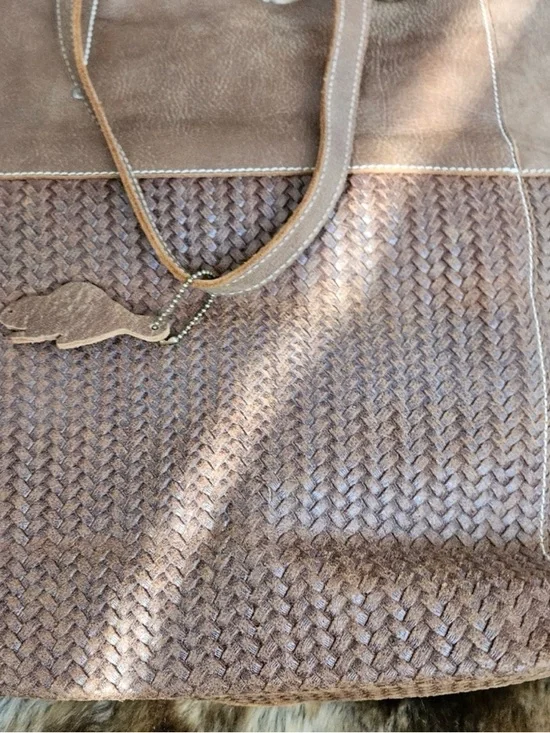 ROOTS Woven Leather Tote Bag in Cognac Brown - Picture 3 of 8